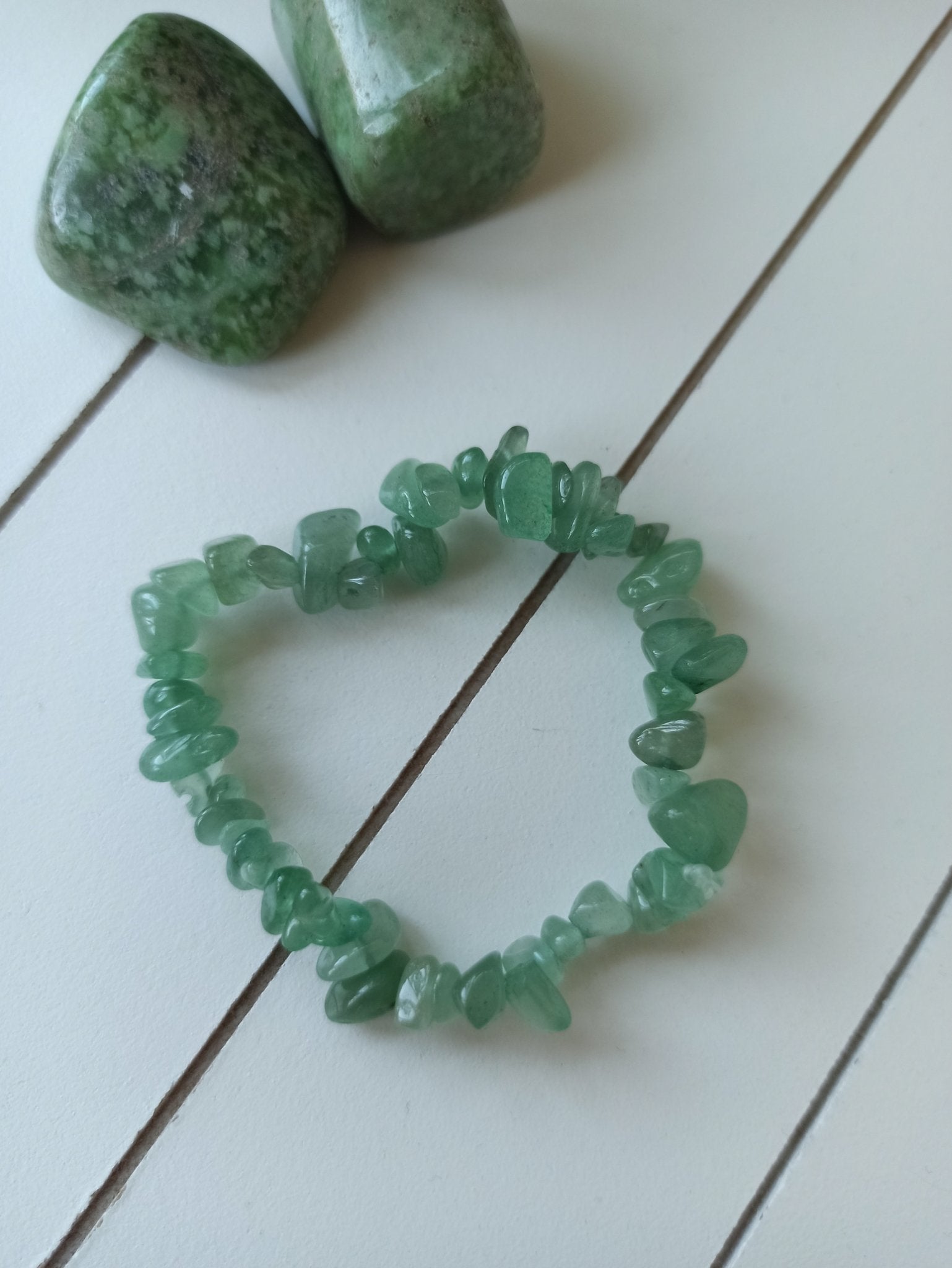 Edelsteen armband kind | Aventurijn – curated crystal by Marga Jacobs | rust, symboliek en intuïtieve zelfzorg