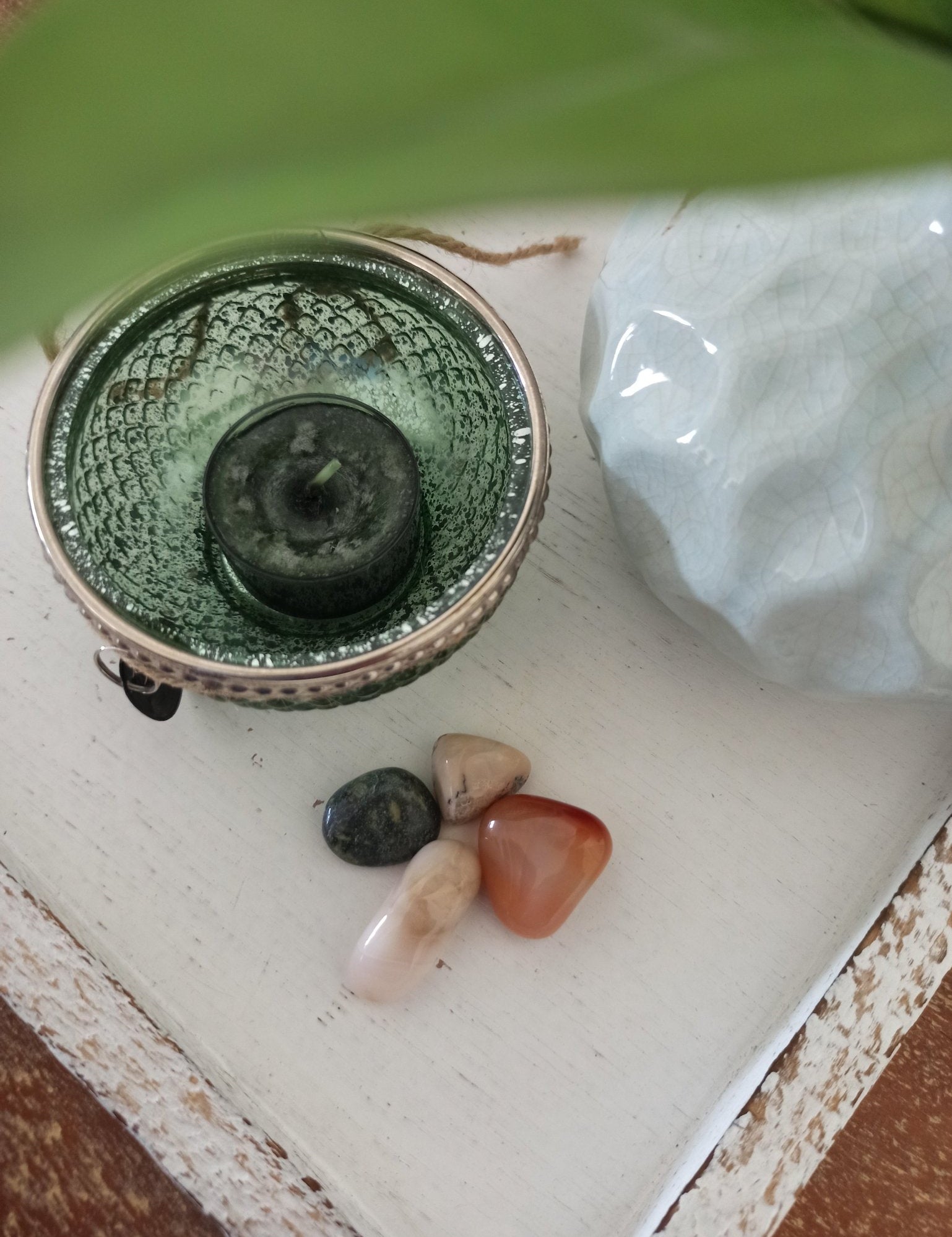 Emotionele genezing edelsteenwaterset – curated crystal by Marga Jacobs | rust, symboliek en intuïtieve zelfzorg