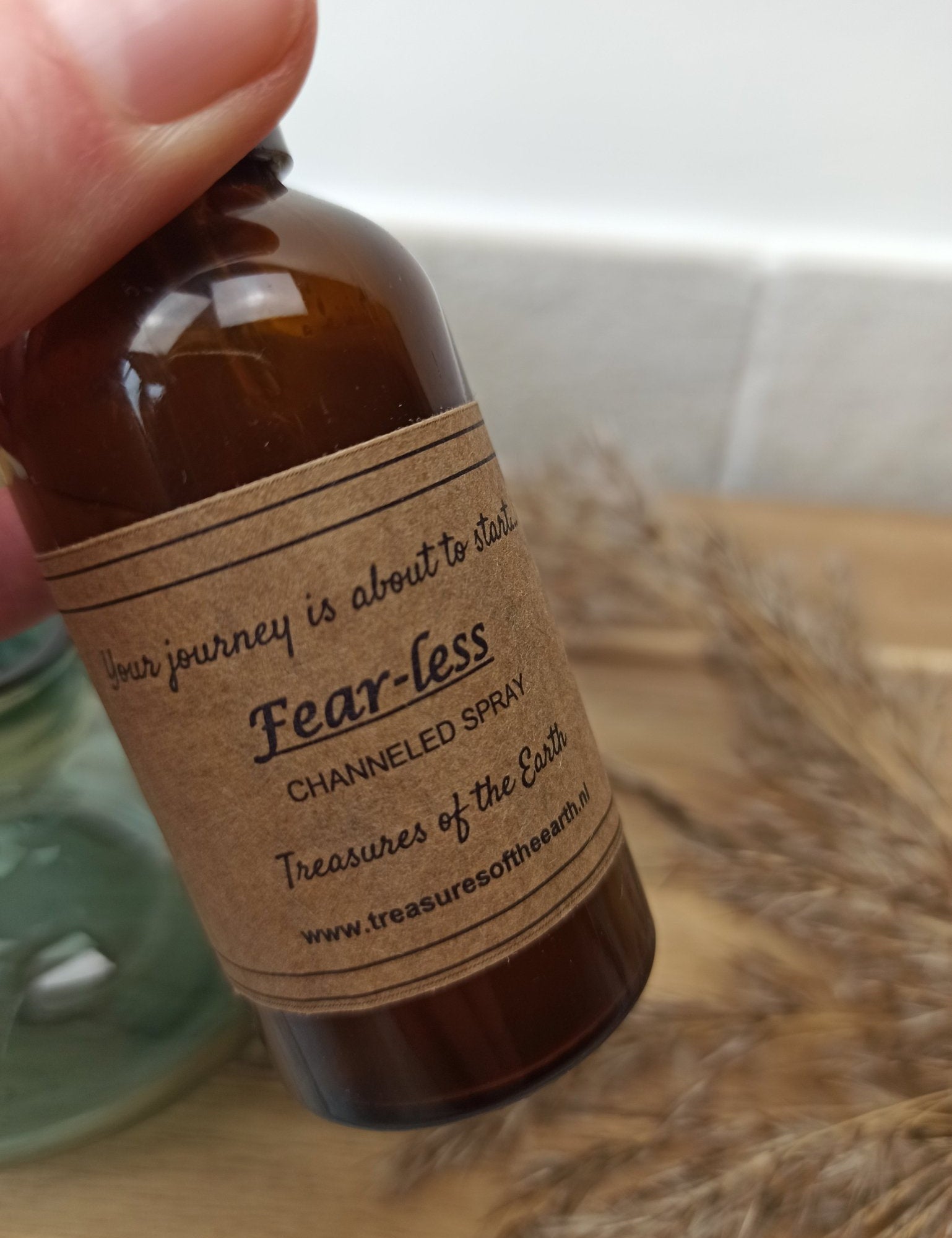 Fear - Less Spray – curated crystal by Marga Jacobs | rust, symboliek en intuïtieve zelfzorg