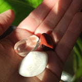 Fit en slank edelsteenwaterset – curated crystal by Marga Jacobs | rust, symboliek en intuïtieve zelfzorg