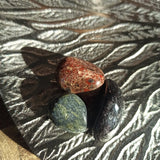 Geestelijke genezing edelsteenwaterset – curated crystal by Marga Jacobs | rust, symboliek en intuïtieve zelfzorg