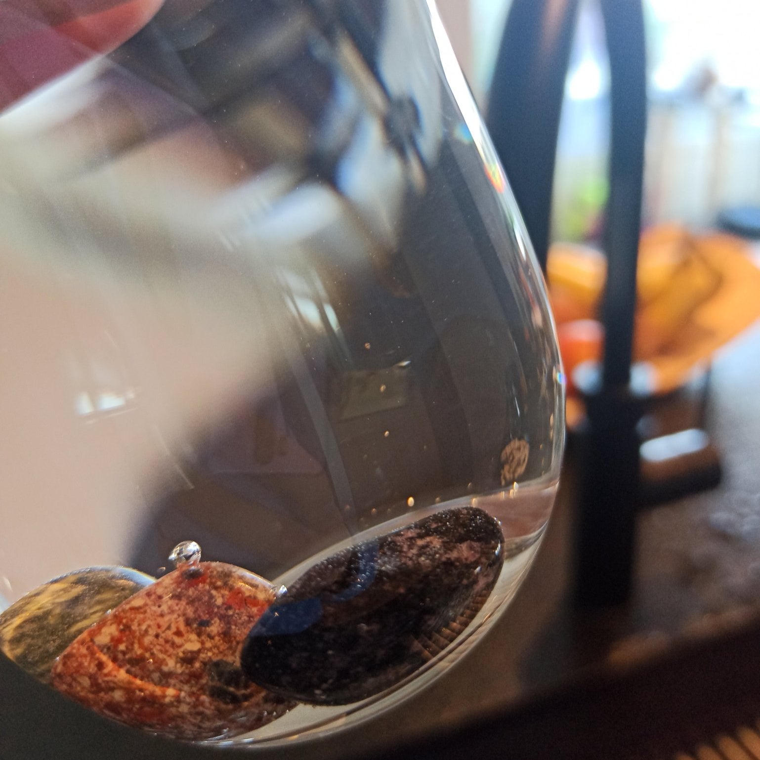 Geestelijke genezing edelsteenwaterset – curated crystal by Marga Jacobs | rust, symboliek en intuïtieve zelfzorg