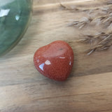 Goudstroom hart | 3 cm – curated crystal by Marga Jacobs | rust, symboliek en intuïtieve zelfzorg