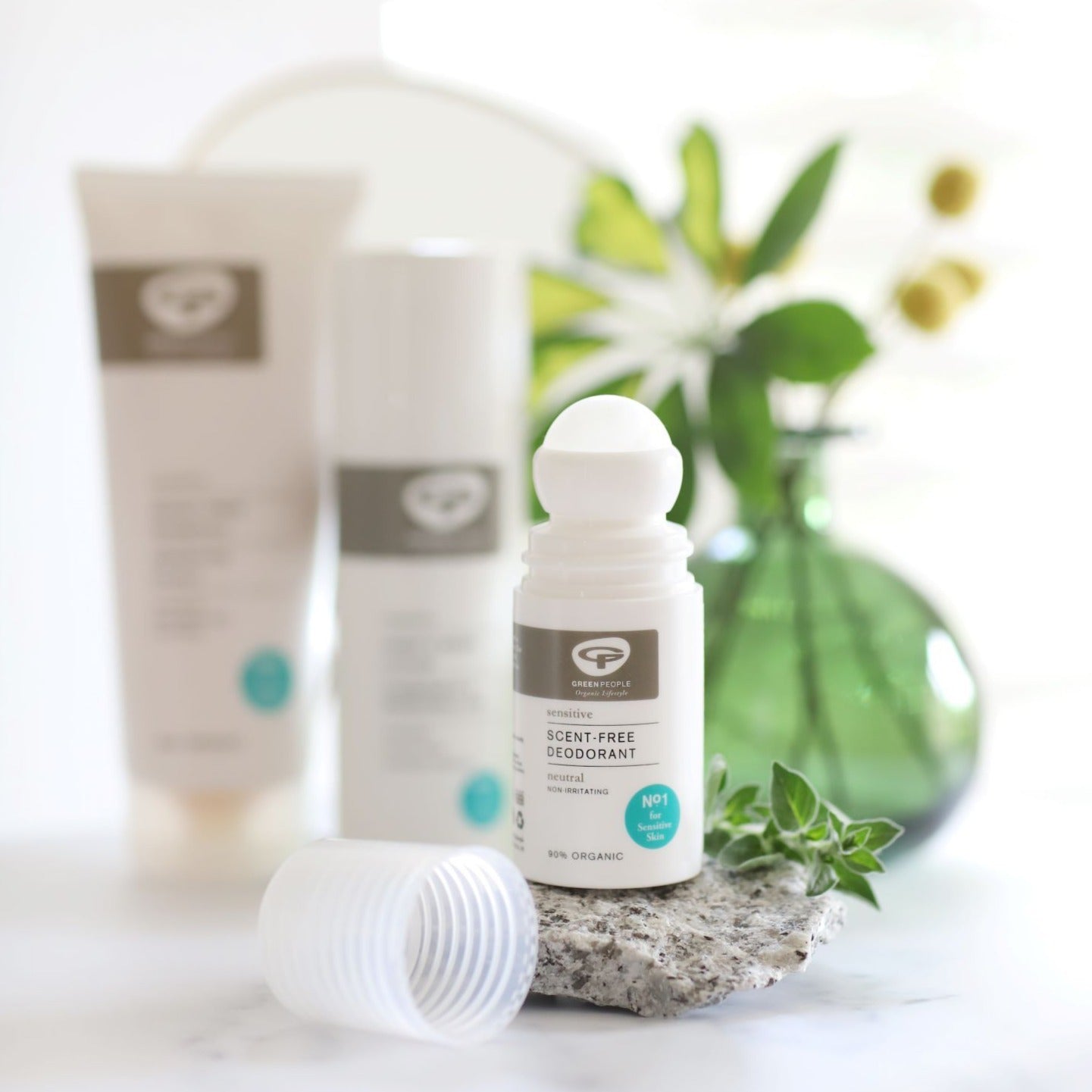 Green People Scent Free Deodorant – curated crystal by Marga Jacobs | rust, symboliek en intuïtieve zelfzorg