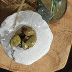 Groene Opaal trommelstenen – curated crystal by Marga Jacobs | rust, symboliek en intuïtieve zelfzorg