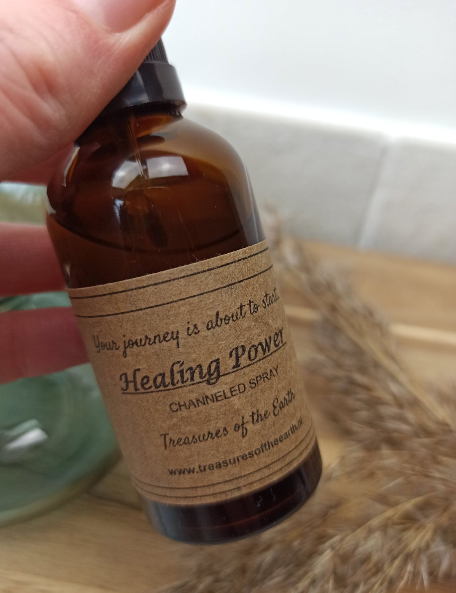 Healing Power Spray – curated crystal by Marga Jacobs | rust, symboliek en intuïtieve zelfzorg