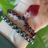 Hematiet edelsteen armband | 8 mm – curated crystal by Marga Jacobs | rust, symboliek en intuïtieve zelfzorg