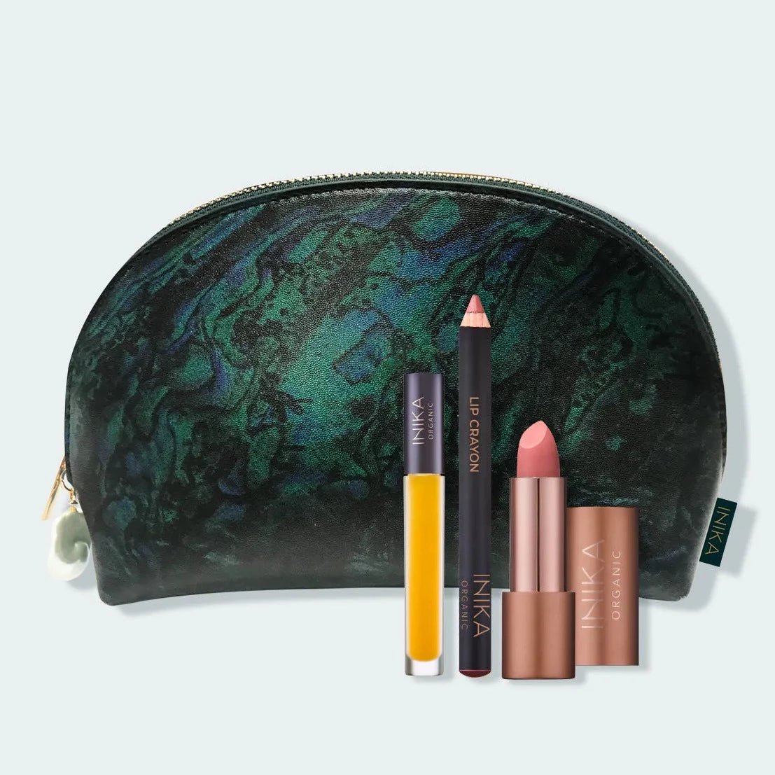 INIKA Organic Coral Coast Lip Trio – curated crystal by Marga Jacobs | rust, symboliek en intuïtieve zelfzorg