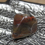 Jaspis trommelstenen – curated crystal by Marga Jacobs | rust, symboliek en intuïtieve zelfzorg