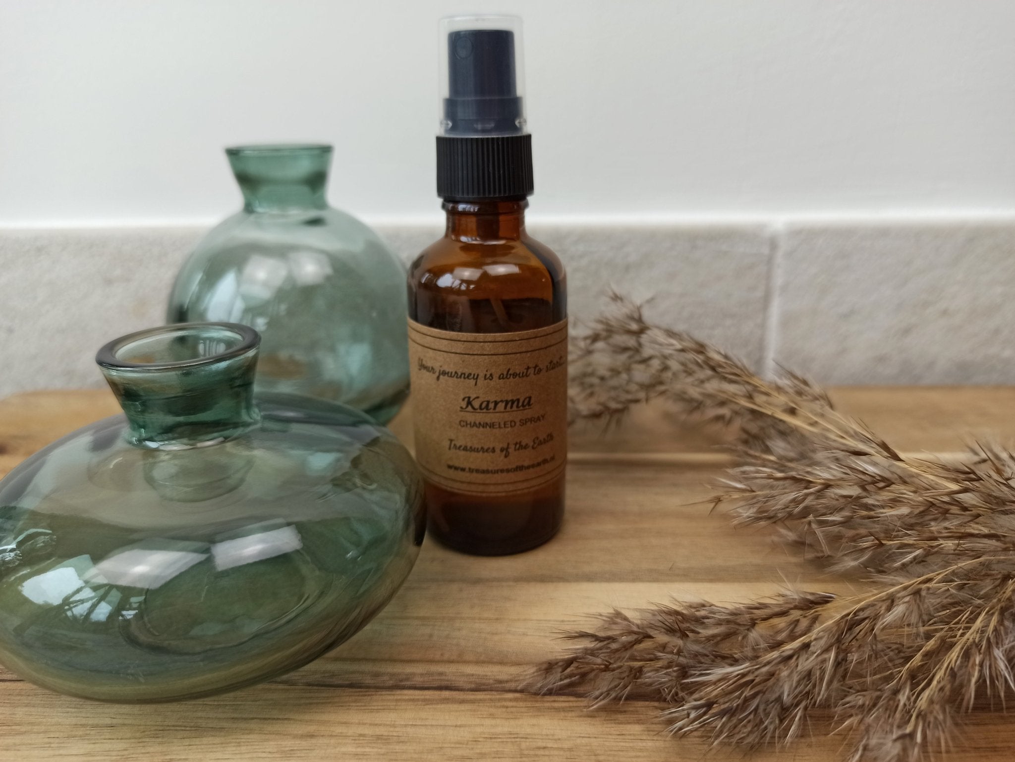 Karma Spray – curated crystal by Marga Jacobs | rust, symboliek en intuïtieve zelfzorg