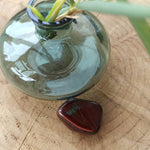 Kattenoog trommelstenen – curated crystal by Marga Jacobs | rust, symboliek en intuïtieve zelfzorg