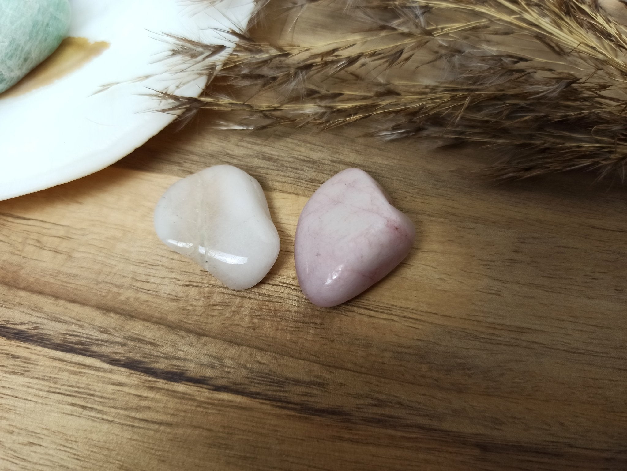 Kunziet trommelstenen – curated crystal by Marga Jacobs | rust, symboliek en intuïtieve zelfzorg