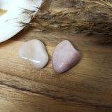 Kunziet trommelstenen – curated crystal by Marga Jacobs | rust, symboliek en intuïtieve zelfzorg