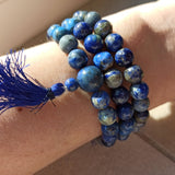 Lapis Lazuli edelsteen armband met flosje | 8 mm – curated crystal by Marga Jacobs | rust, symboliek en intuïtieve zelfzorg