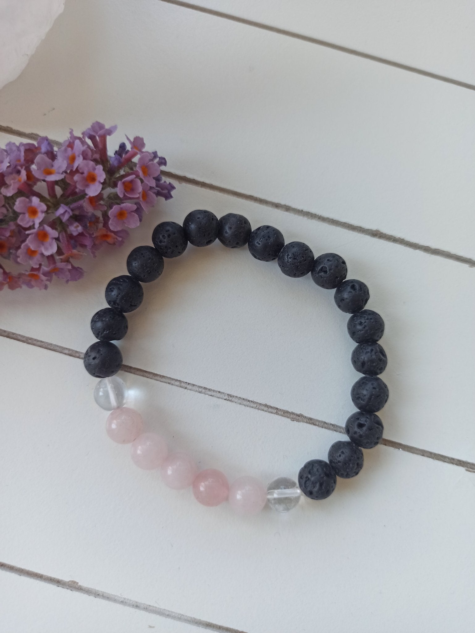 Lavasteen - Rozenkwarts - Bergkristal edelsteen armband | 8 mm – curated crystal by Marga Jacobs | rust, symboliek en intuïtieve zelfzorg