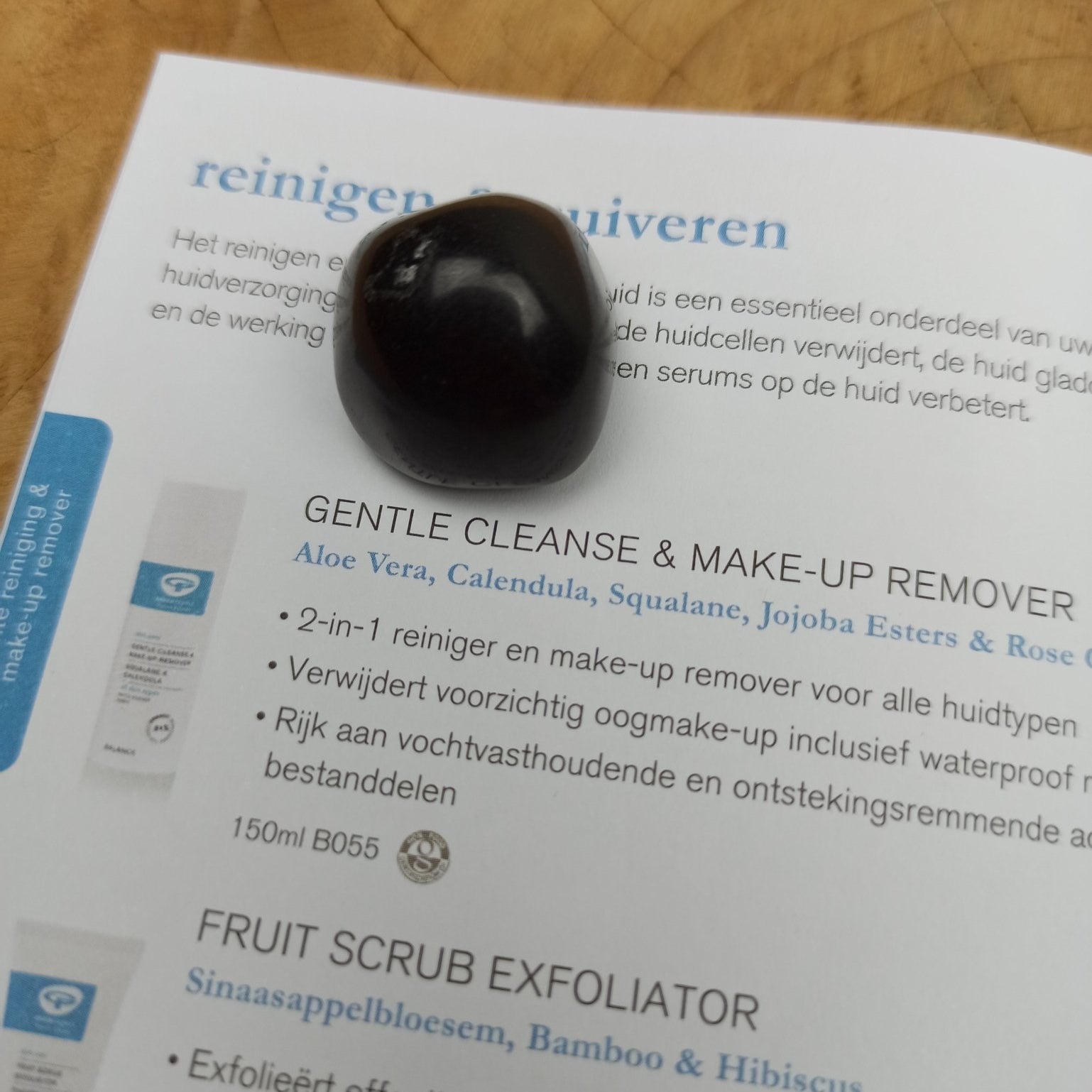 Lemurische Jade trommelstenen – curated crystal by Marga Jacobs | rust, symboliek en intuïtieve zelfzorg