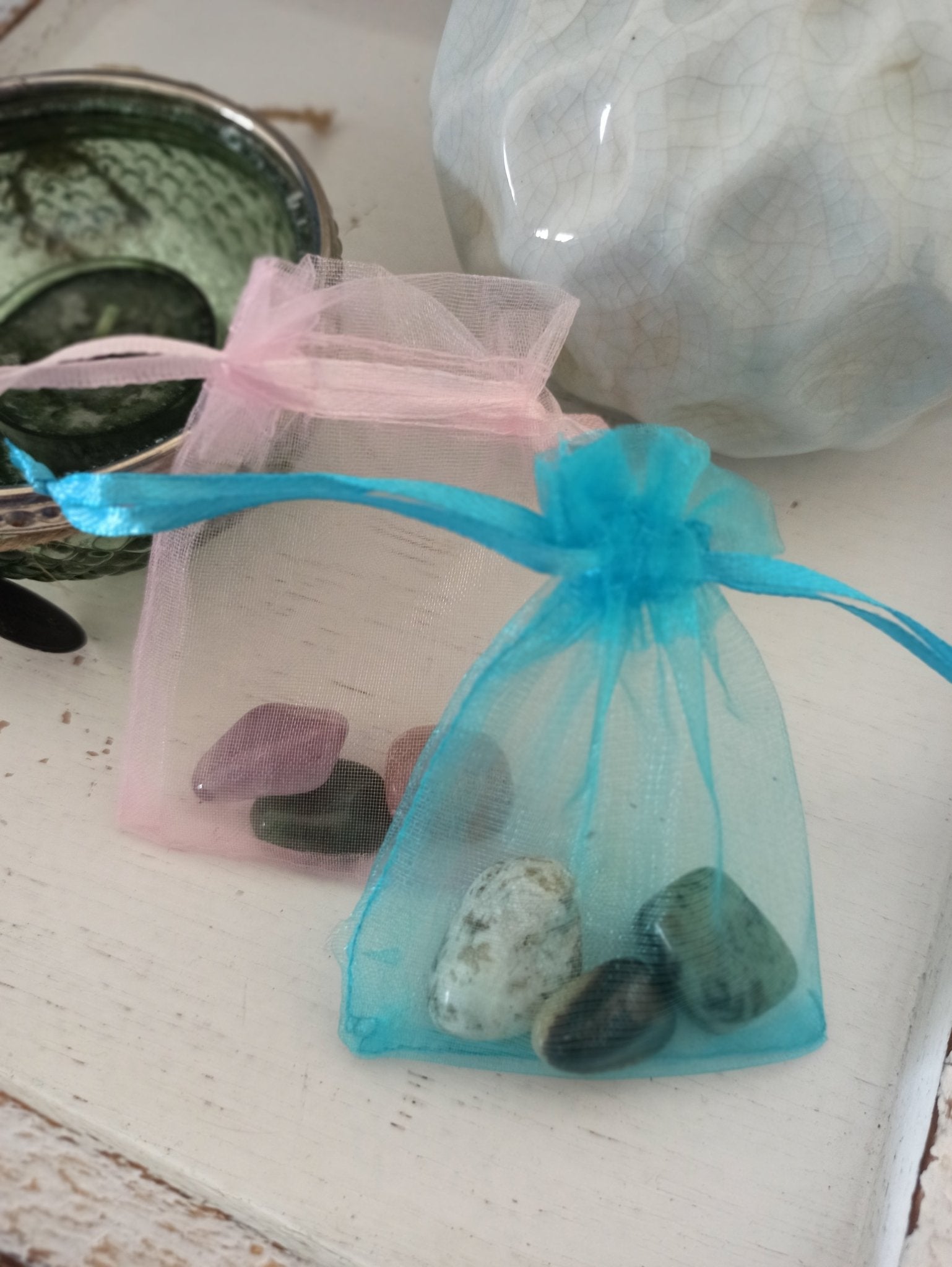 Lichamelijke genezing edelsteenwaterset – curated crystal by Marga Jacobs | rust, symboliek en intuïtieve zelfzorg