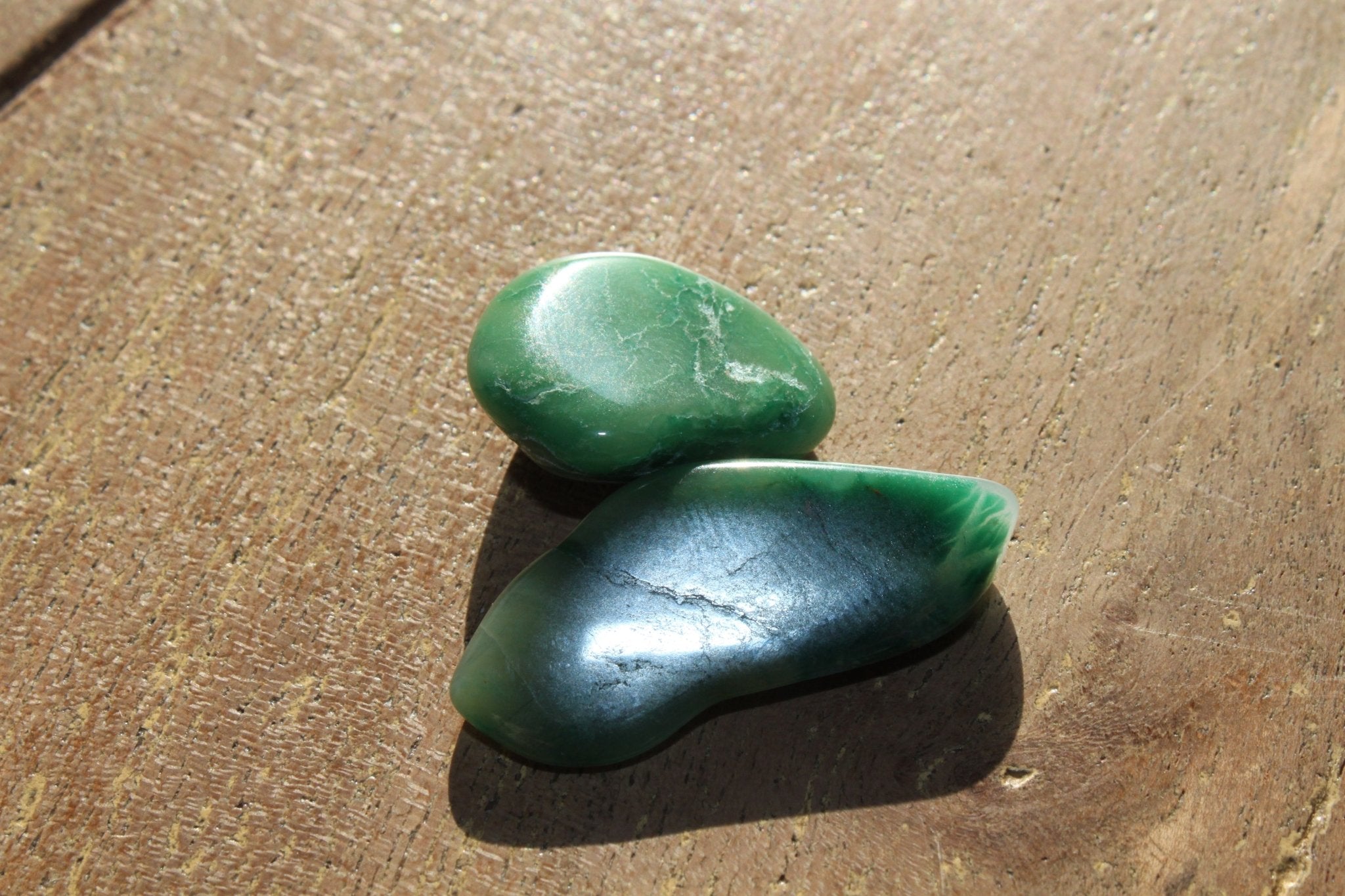 Nefriet trommelstenen – curated crystal by Marga Jacobs | rust, symboliek en intuïtieve zelfzorg