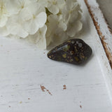 Nunderiet trommelstenen – curated crystal by Marga Jacobs | rust, symboliek en intuïtieve zelfzorg