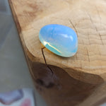 Opaliet trommelstenen – curated crystal by Marga Jacobs | rust, symboliek en intuïtieve zelfzorg