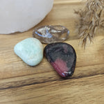 Overkom angst edelstenensetje – curated crystal by Marga Jacobs | rust, symboliek en intuïtieve zelfzorg