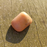 Petaliet trommelstenen – curated crystal by Marga Jacobs | rust, symboliek en intuïtieve zelfzorg