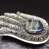 Preseli Blauwsteen handstenen – curated crystal by Marga Jacobs | rust, symboliek en intuïtieve zelfzorg