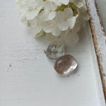 Rutielkwarts trommelstenen – curated crystal by Marga Jacobs | rust, symboliek en intuïtieve zelfzorg