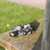 Sardonyx trommelstenen – curated crystal by Marga Jacobs | rust, symboliek en intuïtieve zelfzorg