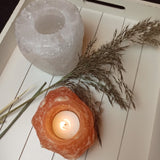 Seleniet theelichthouder (oranje) – curated crystal by Marga Jacobs | rust, symboliek en intuïtieve zelfzorg