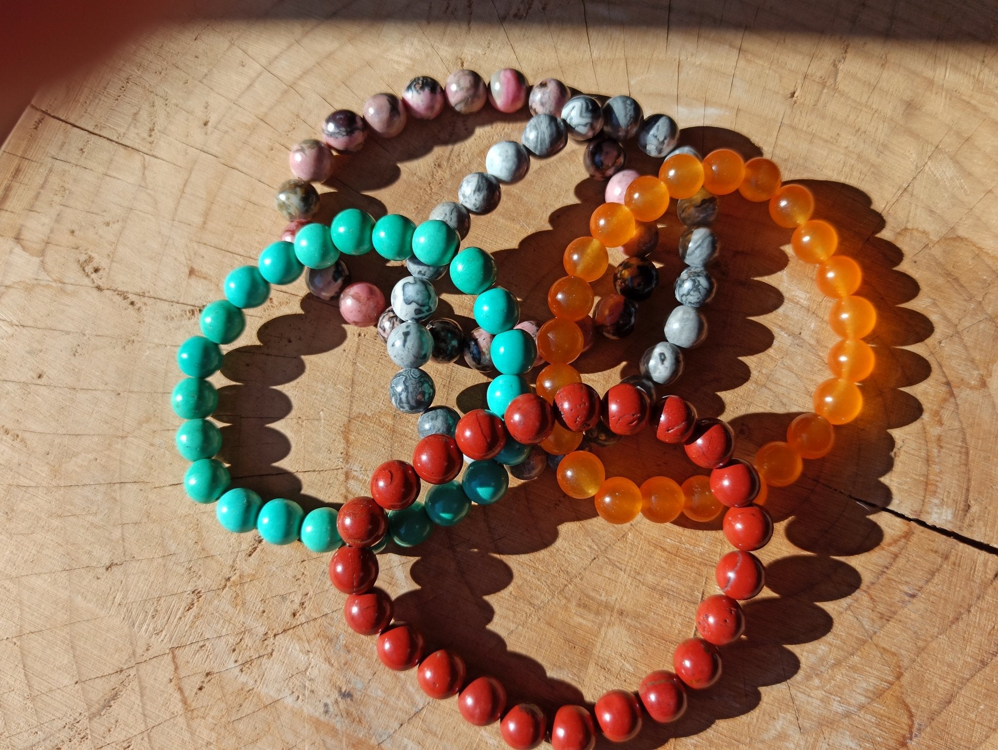 Set edelsteen armbanden (2) | 8 mm – curated crystal by Marga Jacobs | rust, symboliek en intuïtieve zelfzorg