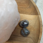 Silver Leaf jaspis trommelstenen – curated crystal by Marga Jacobs | rust, symboliek en intuïtieve zelfzorg