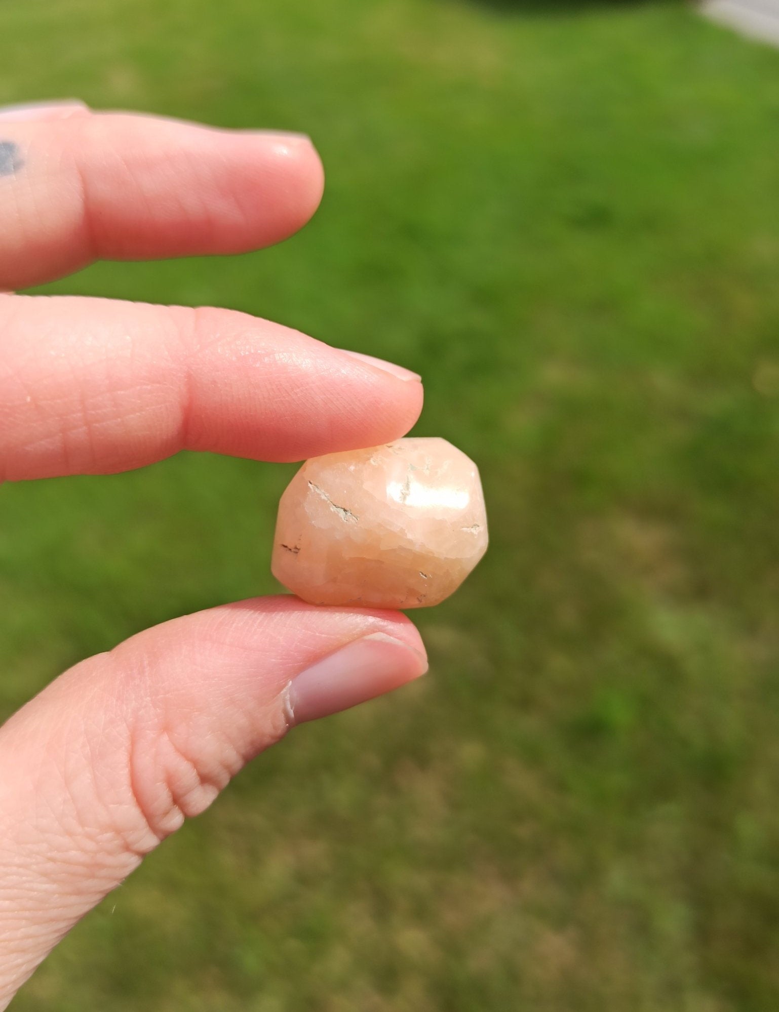 Stilbiet trommelstenen – curated crystal by Marga Jacobs | rust, symboliek en intuïtieve zelfzorg