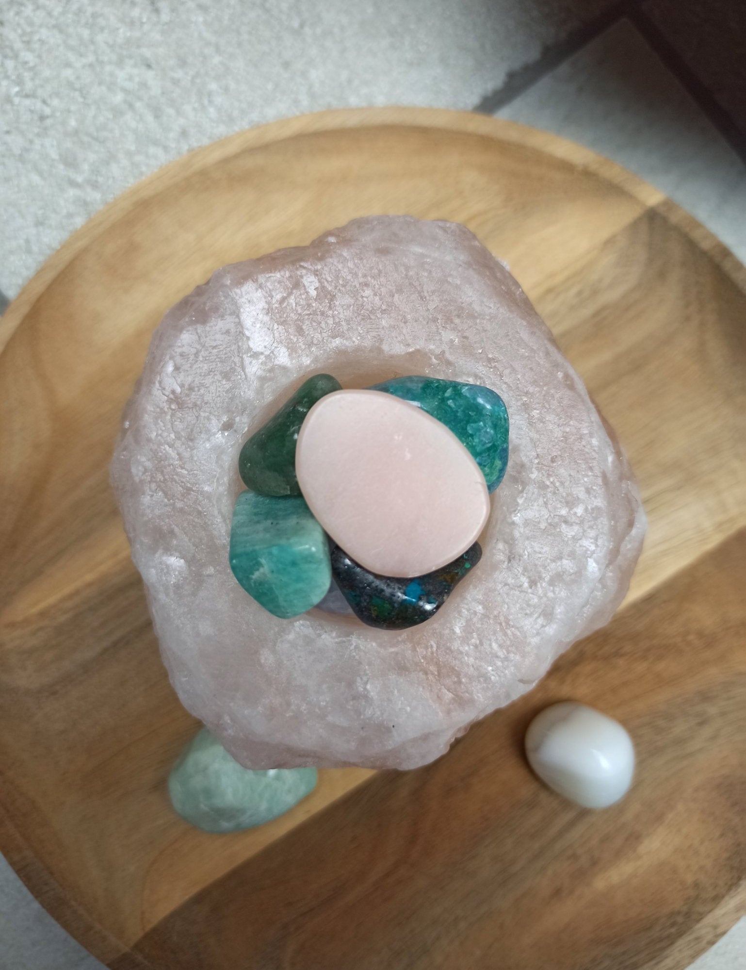 Ussingiet trommelstenen – curated crystal by Marga Jacobs | rust, symboliek en intuïtieve zelfzorg