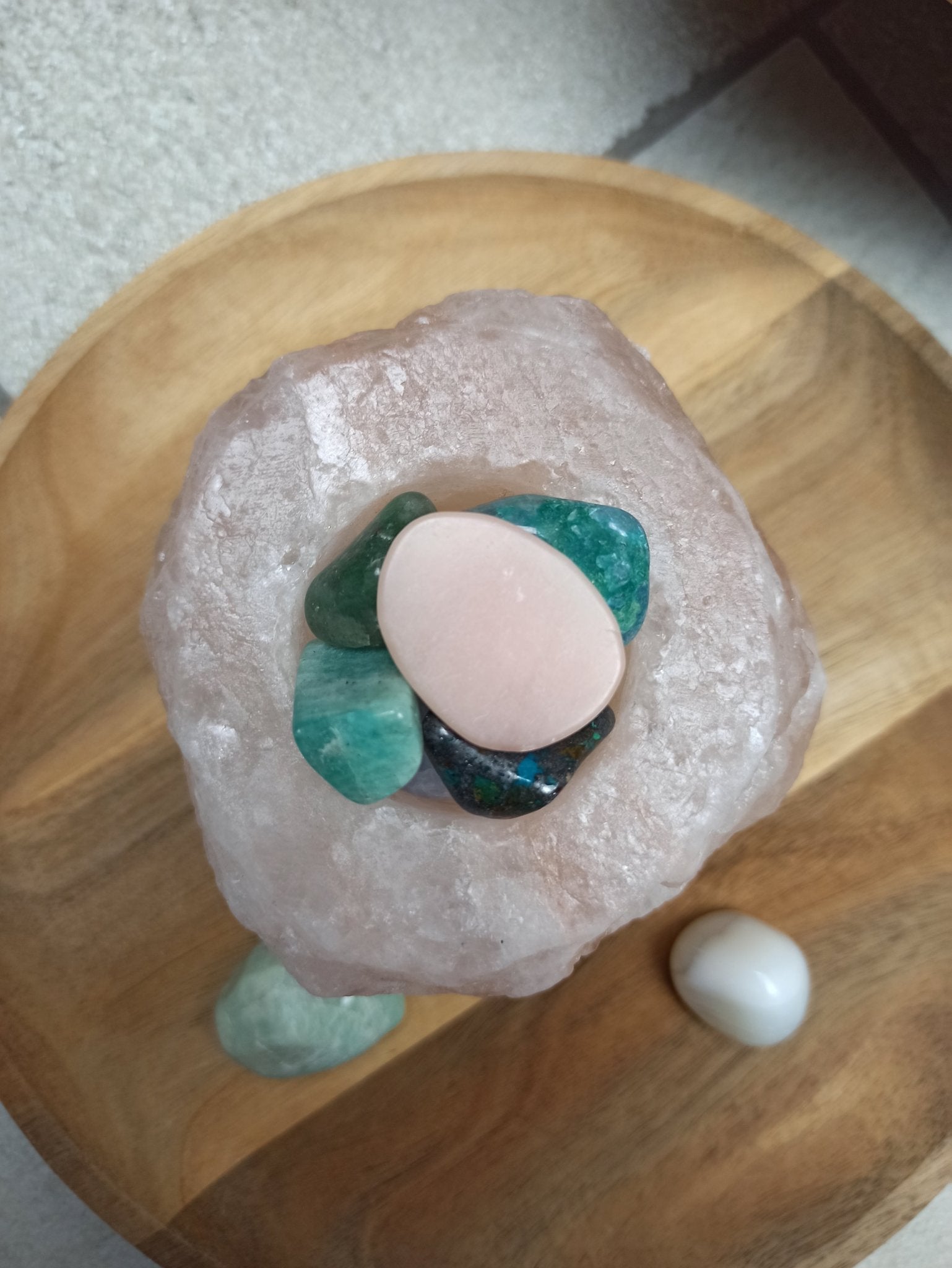 Ussingiet trommelstenen – curated crystal by Marga Jacobs | rust, symboliek en intuïtieve zelfzorg