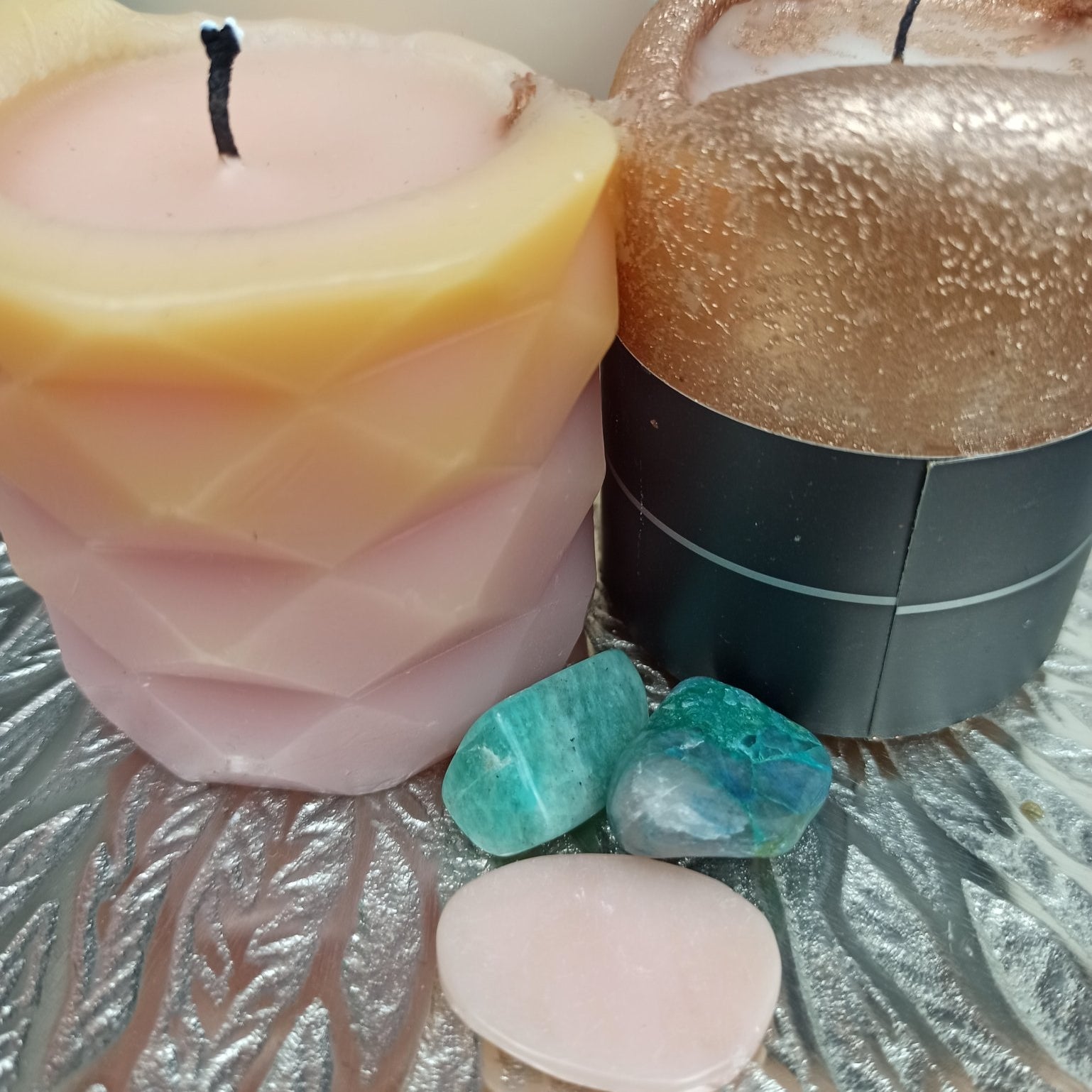Ussingiet trommelstenen – curated crystal by Marga Jacobs | rust, symboliek en intuïtieve zelfzorg