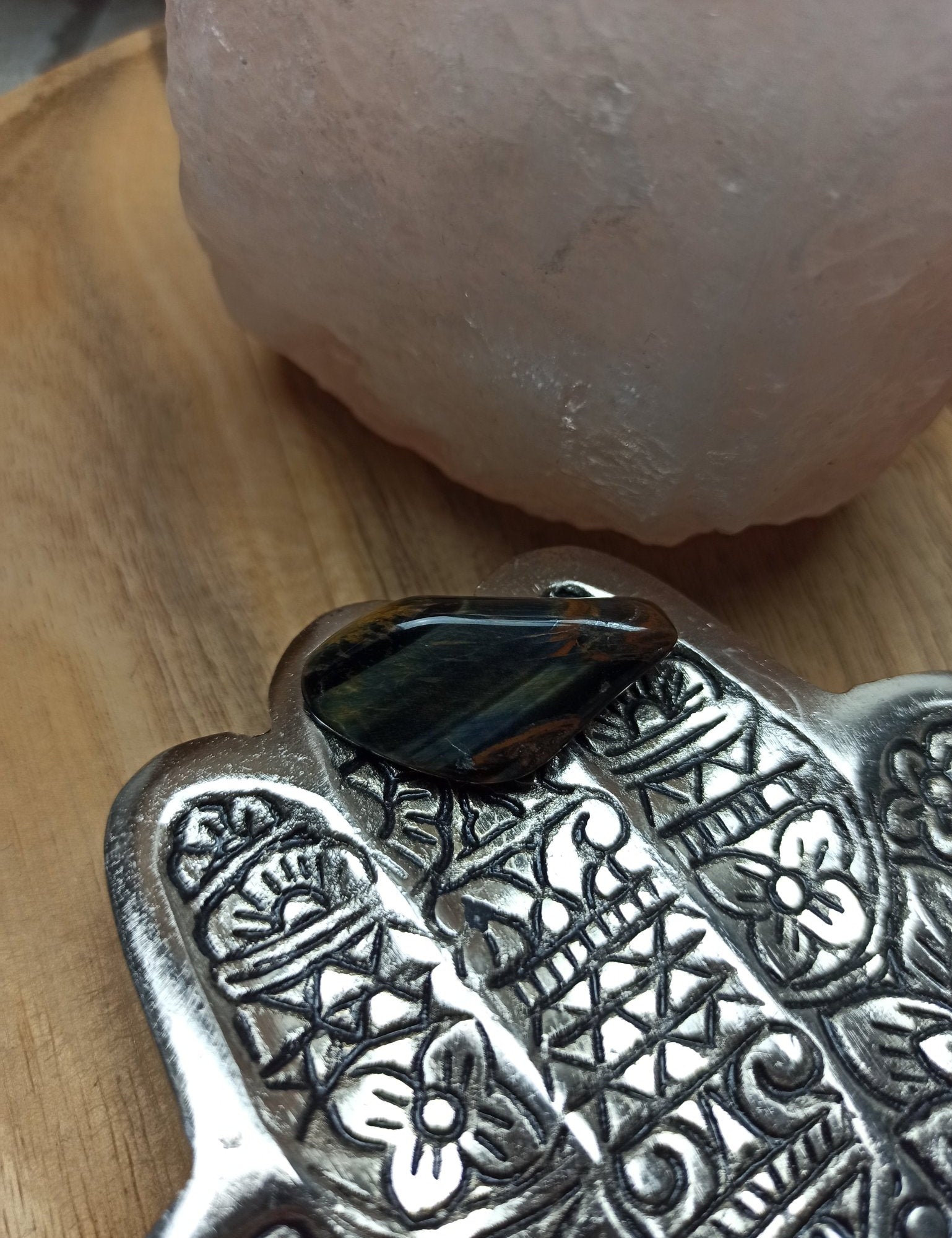 Valkenoog trommelstenen – curated crystal by Marga Jacobs | rust, symboliek en intuïtieve zelfzorg