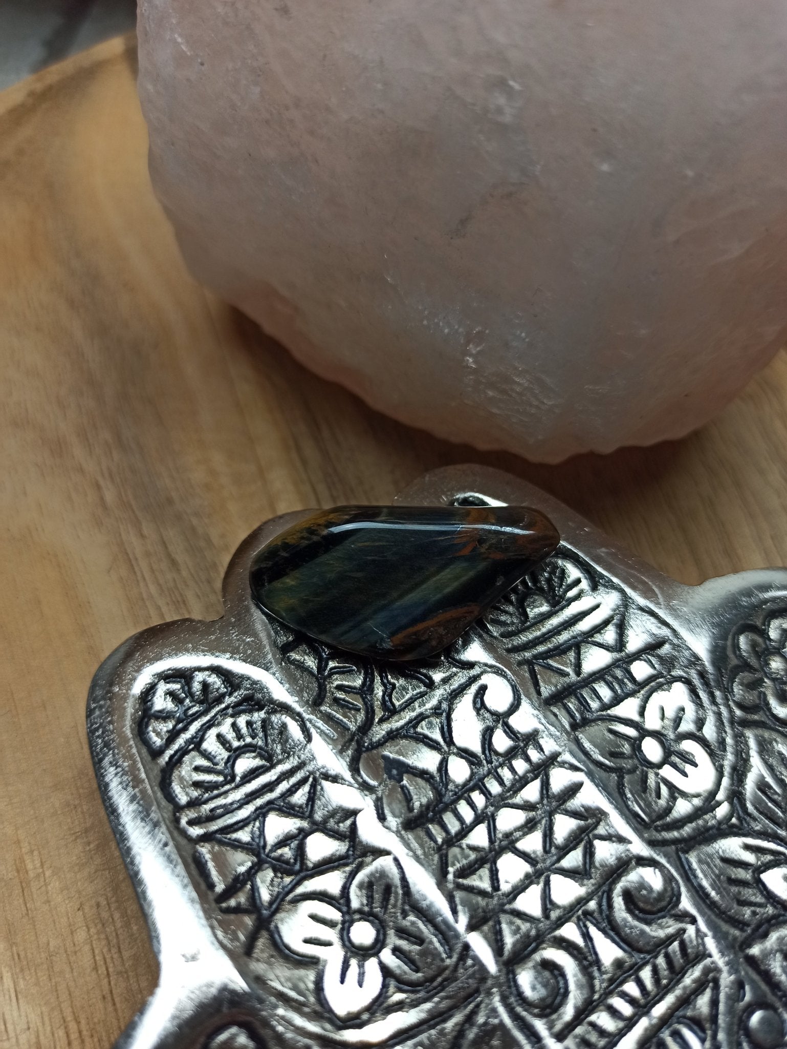 Valkenoog trommelstenen – curated crystal by Marga Jacobs | rust, symboliek en intuïtieve zelfzorg