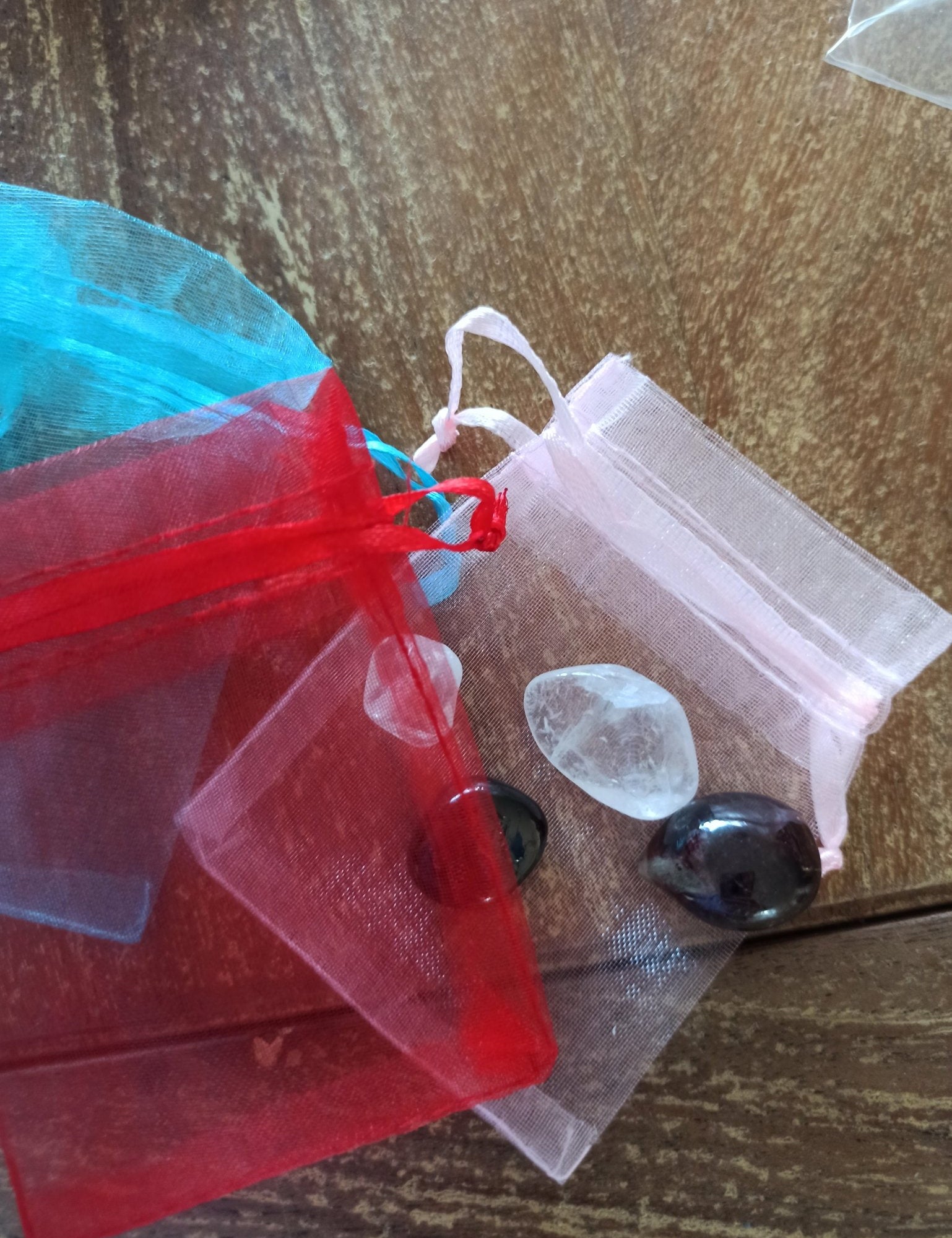 Vuur voor sensualiteit edelsteenwaterset – curated crystal by Marga Jacobs | rust, symboliek en intuïtieve zelfzorg