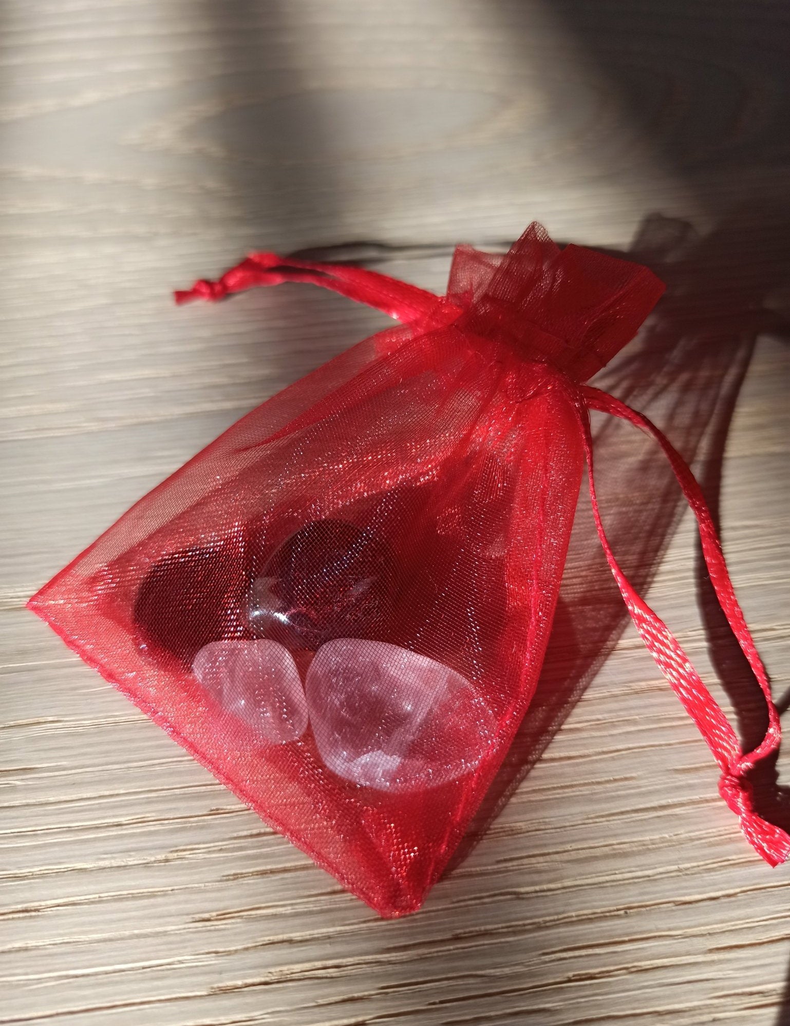 Vuur voor sensualiteit edelsteenwaterset – curated crystal by Marga Jacobs | rust, symboliek en intuïtieve zelfzorg